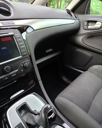 Ford S-Max cena 33000 przebieg: 200000, rok produkcji 2011 z Biała małe 211